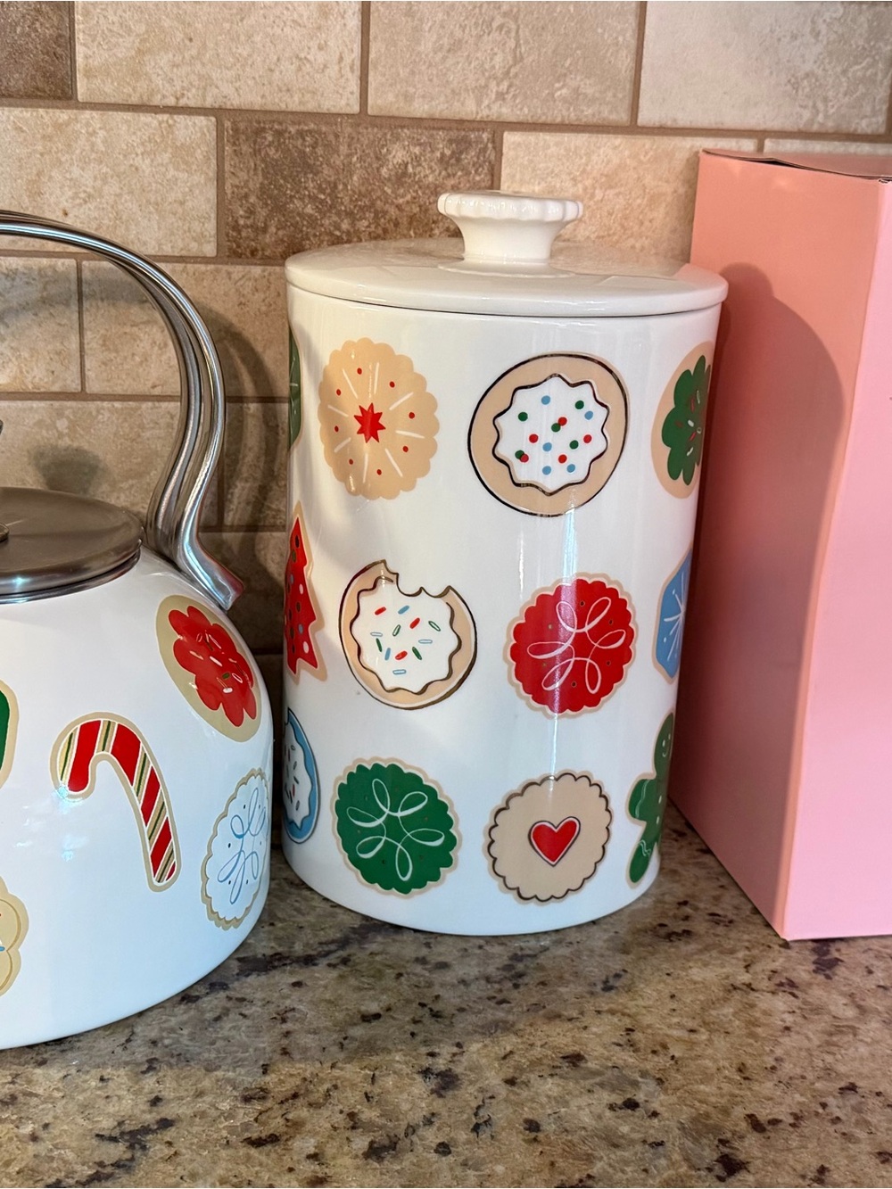 Kate Spade White Ceramic Cookie Jar and Tea Kettle with Christmas cookie design!